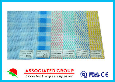 Mesh Printing Non Woven Roll , Spunlace Nonwoven Wipes With Different Color / Pattern
