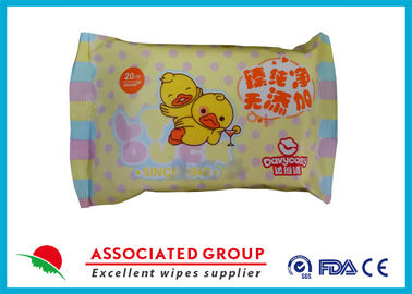 Scent Free Wet Wipe Tissues Carry - On Mini Packag Water Saving 8PCS * 10 Bags